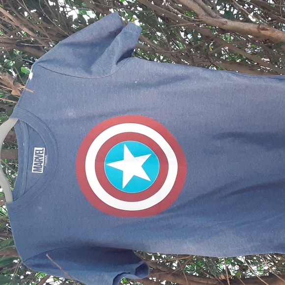 Marvel t-shirt - Picture 1 of 7